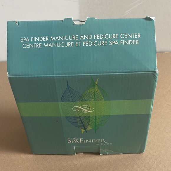 Manicure and pedicure center - Picture 5 of 5